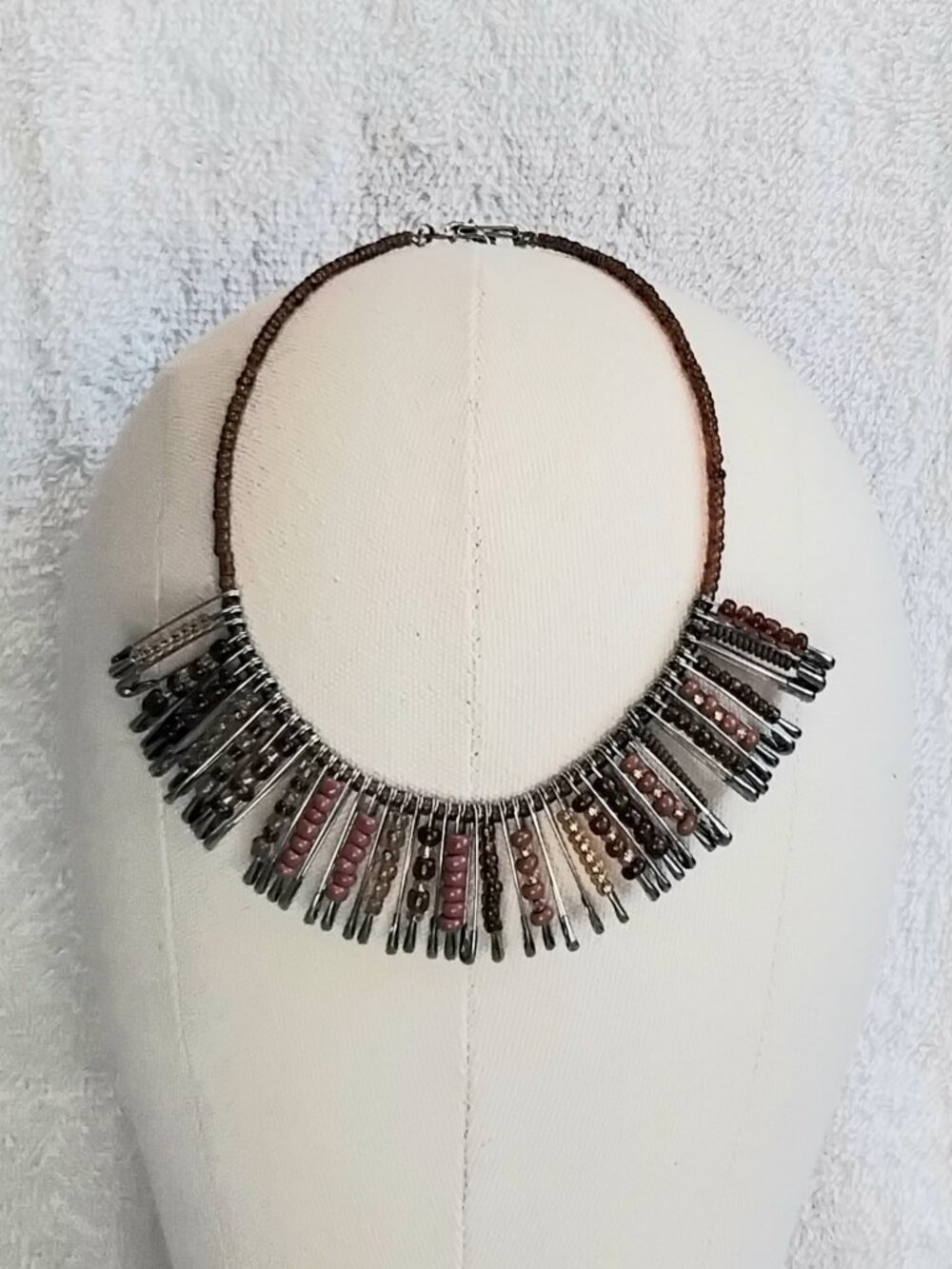 3/$25 Beautiful 14" Beaded Safety Pin Necklace Quality Costume Jewelry!!